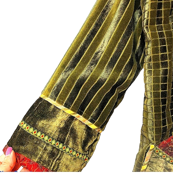 NWOT Lined Full-Zip Green Moss Velvet Embroidered Jacket - Picture 7 of 7